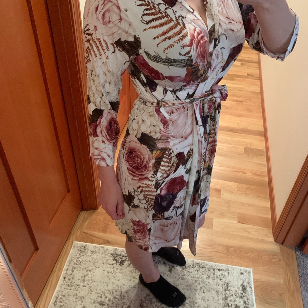 Posh Peanut Black Rose Robe. Medium.